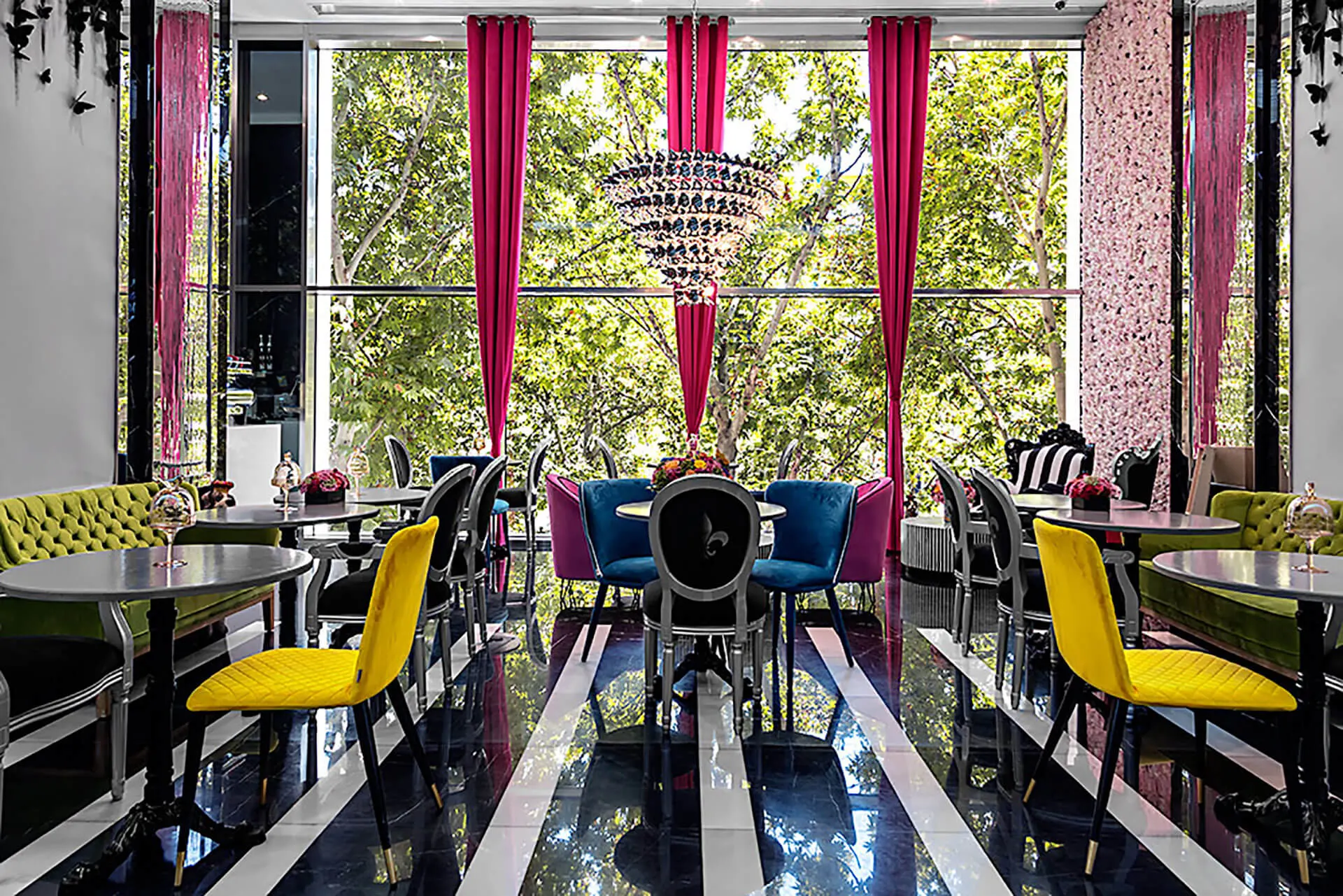 Gossip Room, loyal customers, handled admirably, colorful environment, challenging experience- internetwork